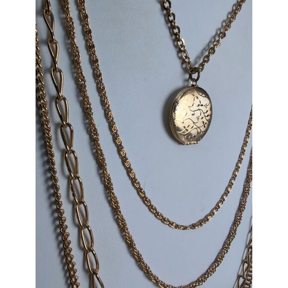 Vintage Signed Citation Multi-Strand Gold Tone Necklace Round Locket - Picture 2 of 3